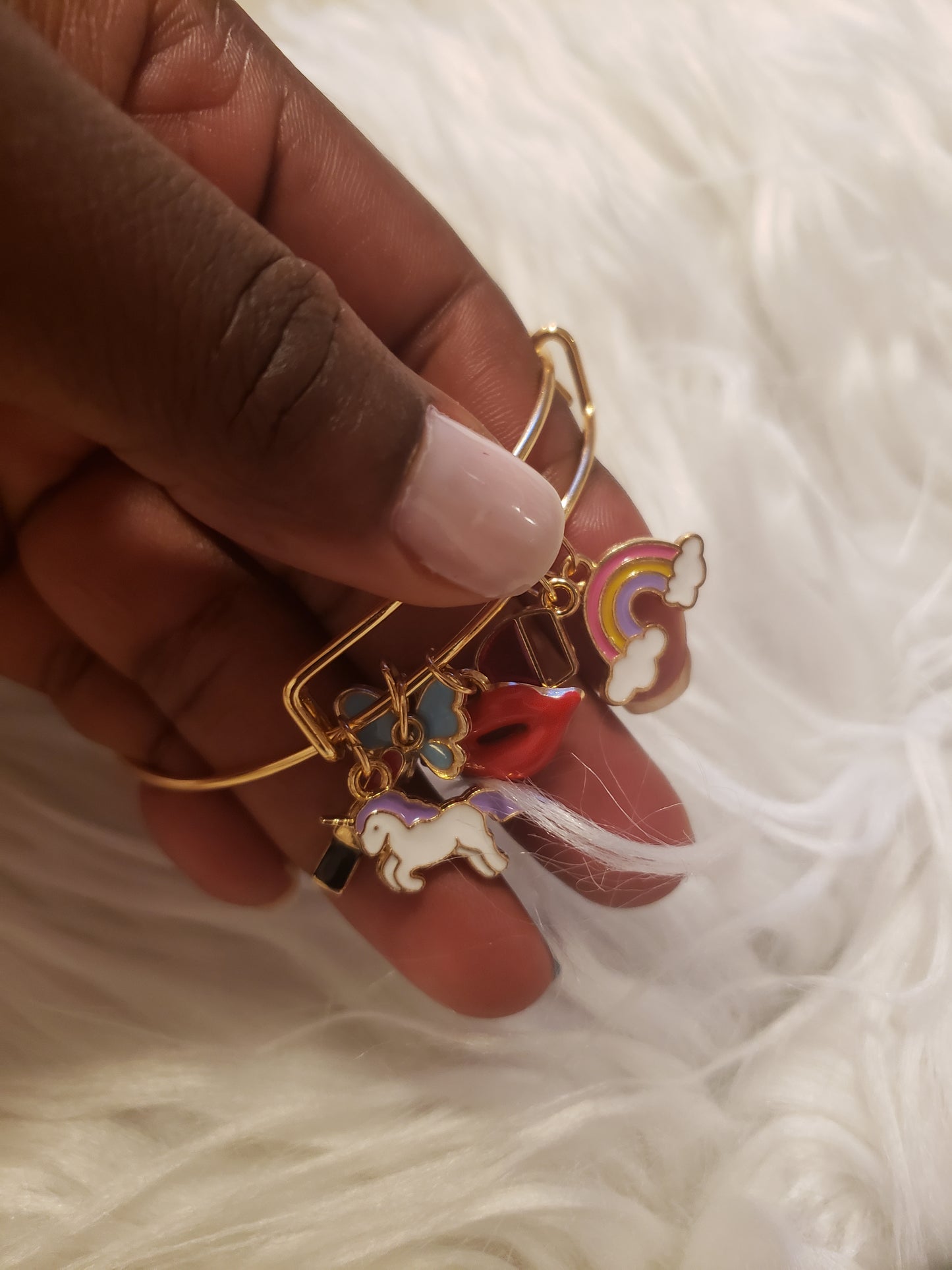 "Free" Bangle bracelet